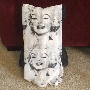 Marilyn Monroe Scarf